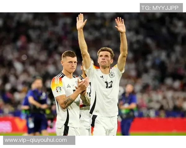 穆勒分享全队合照激励士气美职联总决赛倒计时五天